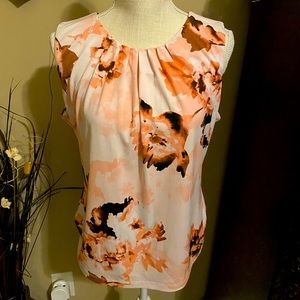 Excellent, like new condition. Smoke-free home. No stains or tears.